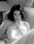 Mia Kirshner