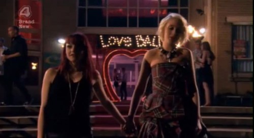 Naomily leave ball 3 Naomily leave ball 3