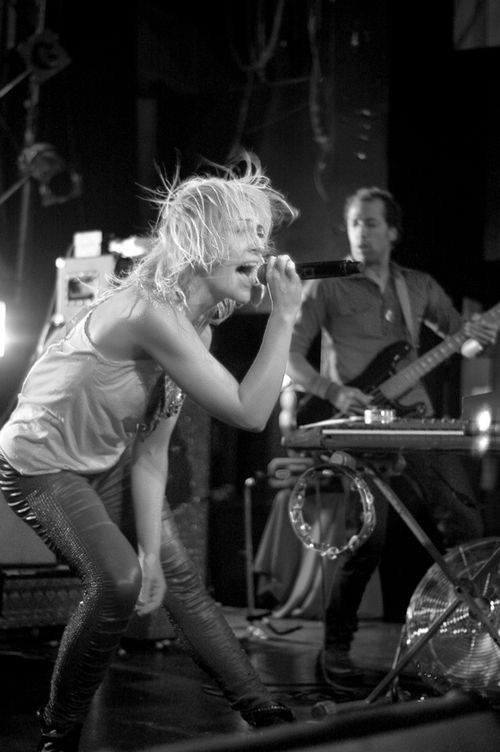 Metric concert Metric concert