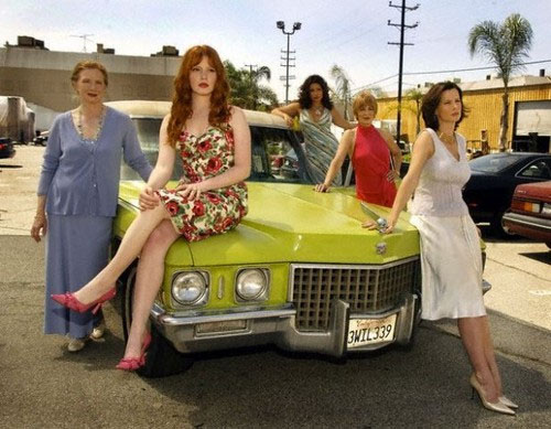 Six-Feet-Under-Ladies