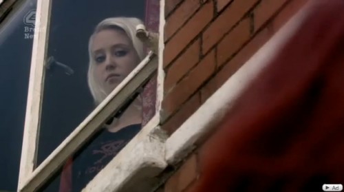 sees naomi