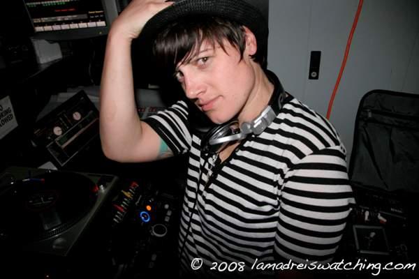 dj-saratonin-2