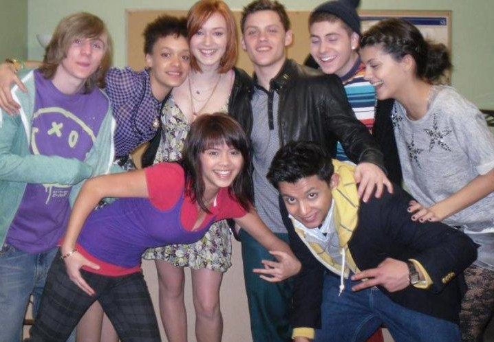 skins-cast