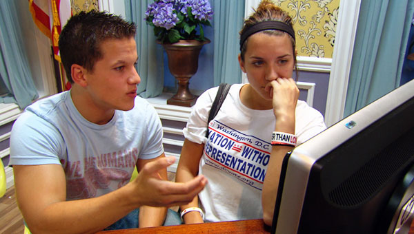 16-mike-emily-computer
