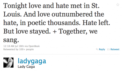 gaga-stl-tweet