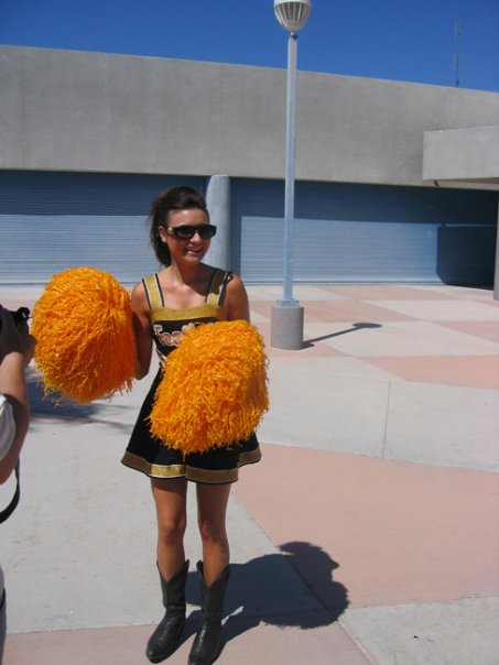 hav-cheerleader