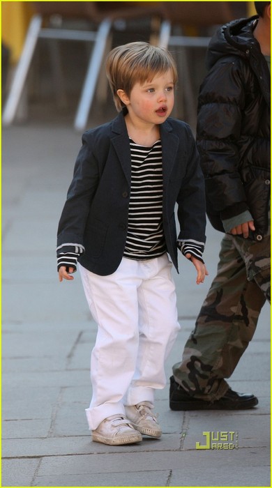 Ice Cream And Fun In Venice With The Jolie-Pitt Children