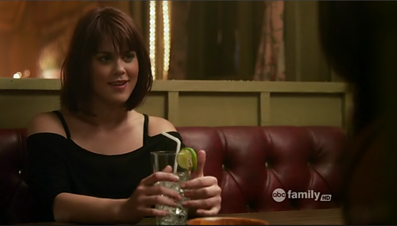 Pretty Little Liars 119 Recap: A Person of Interest is Interested in Making Out, Secretly