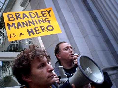 bradley-manning-hero