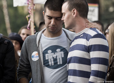 Ninth Circuit Court Denies Lift Of Stay On Gay Marriages, Californians Devastated Again