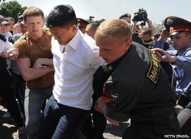 Dan Choi Beaten at Moscow Pride Parade