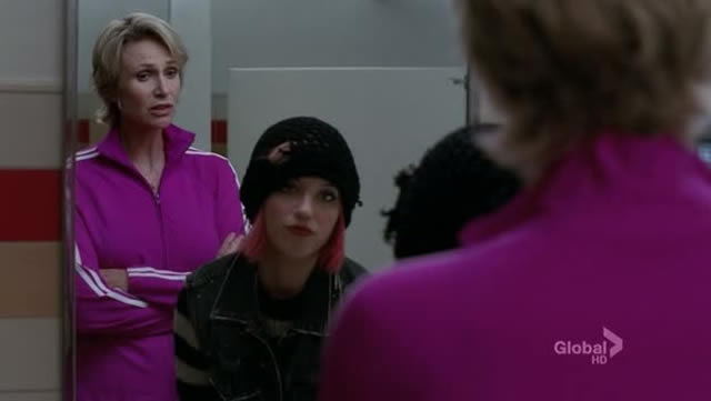 4e-for-some-reason-quinns-face-cracks-me-up-here