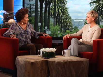 Wanda Sykes Talks to Ellen About Breast Cancer, Leisha & Cam Animated (Rough Week for Celesbians)