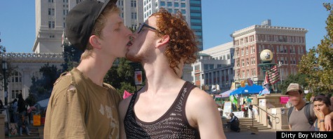 1322249978-r-occupy-oakland-porn-large570