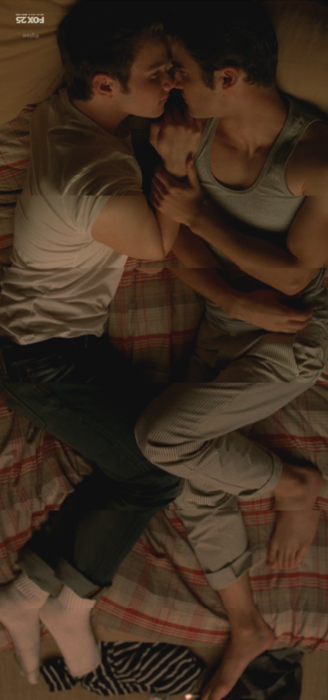 kurt-blaine-bed