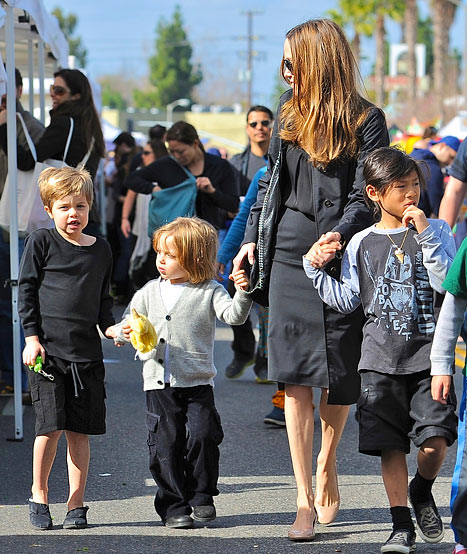 1327502805_shiloh-jolie-pitt-hair-467