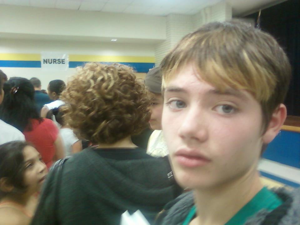 14-Year-Old Gay Teen Phillip Parker Kills Himself in Tennesee