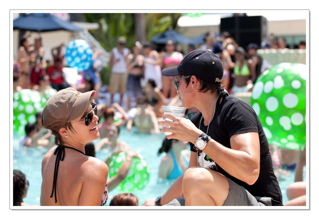 AquaGirl_pool_party AquaGirl_pool_party