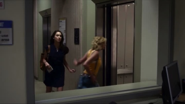 i hate when people fart in the elevator