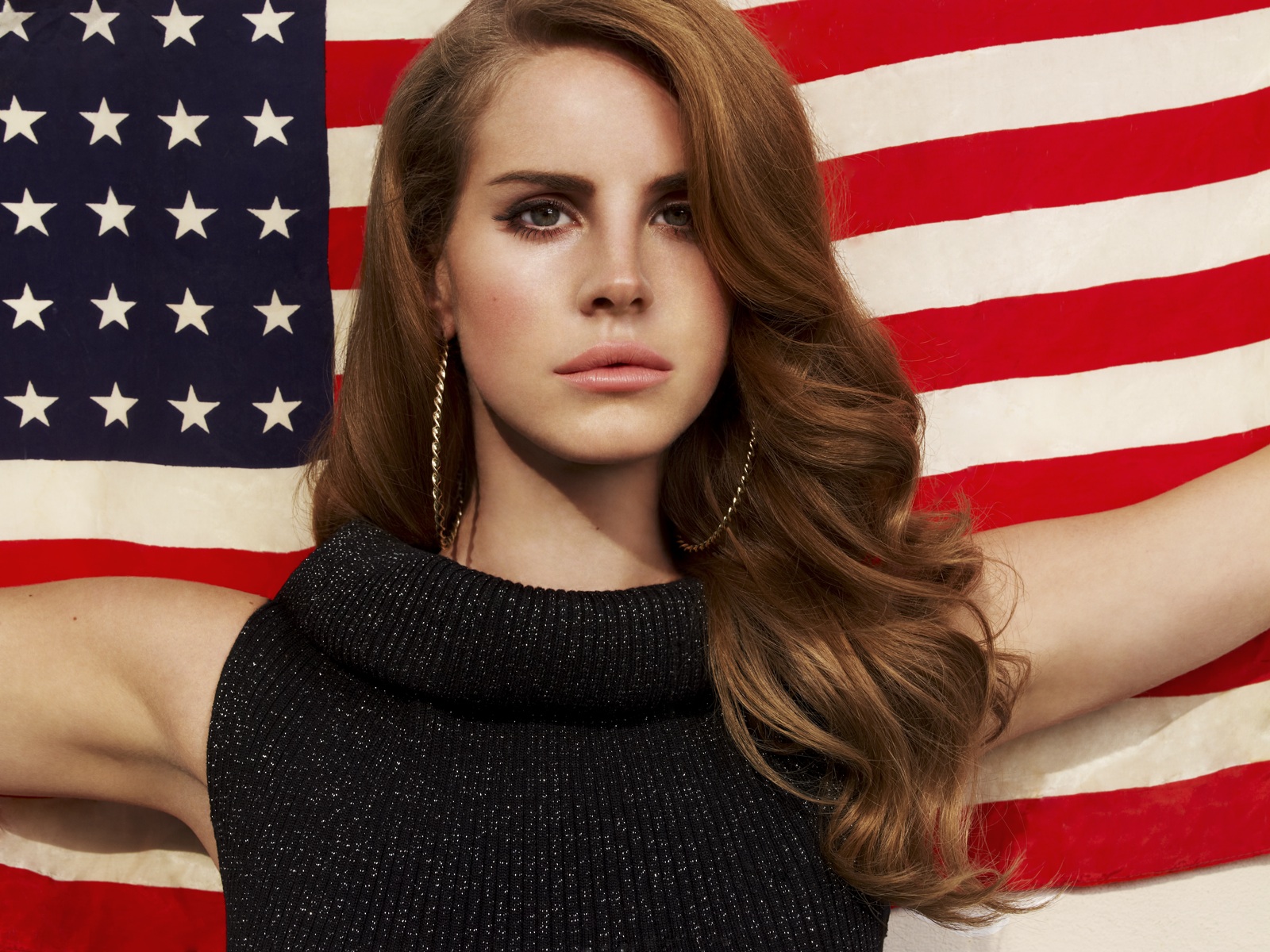 Lana del Rey’s “Summertime Sadness” Video Revealed, Features Lesbians Being Sad