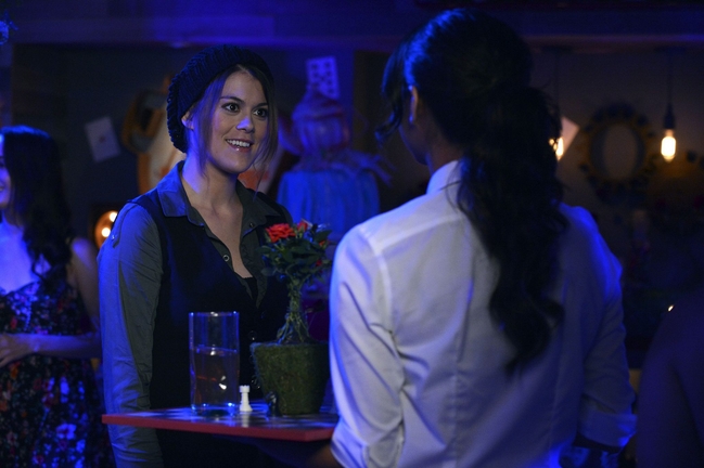 LINDSEY SHAW