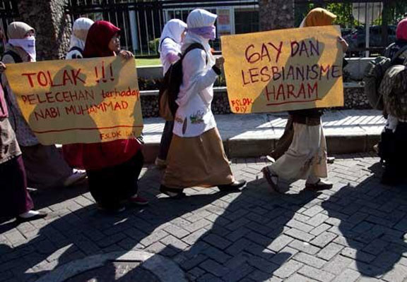 Indonesian LBT Women Exposed to Backlash