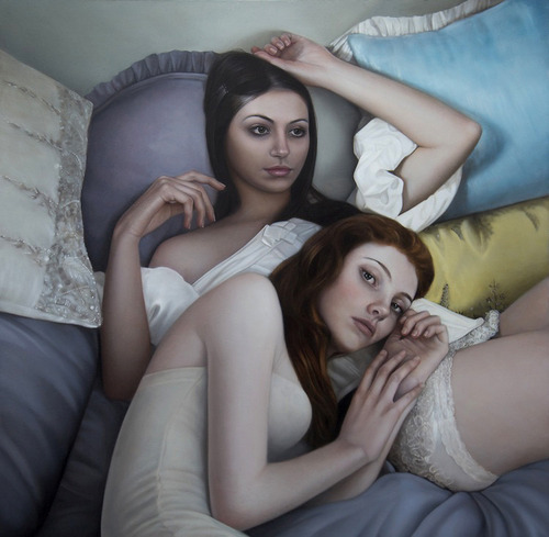 2two-girls-in-bed