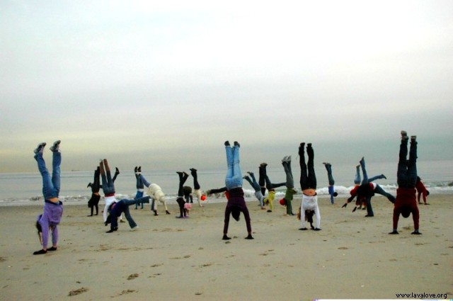 Playlist: Let’s All Do Handstands!