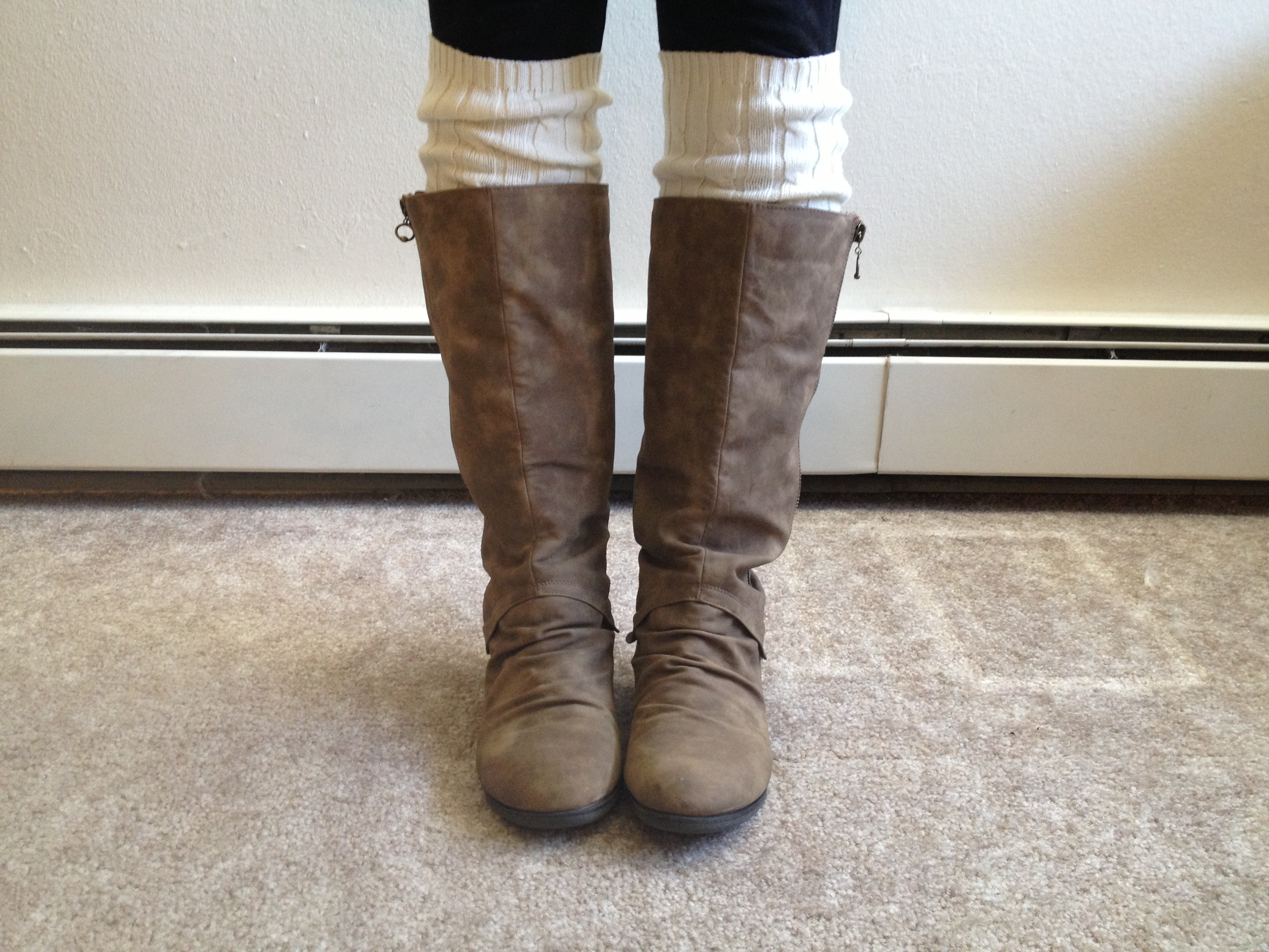 One Sweater, Many Crafts: Easy Winter DIY from Recycled Sweaters