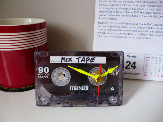 Mix tape clock