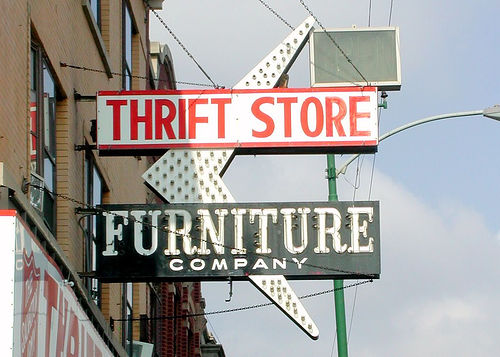 Holigay Gift Guide: Bookworms and Thrift Shops