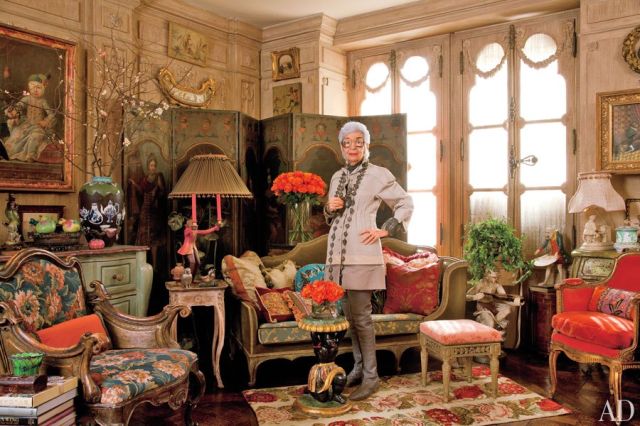 item0.rendition.slideshowWideHorizontal.iris-apfel-apartment-01-portrait