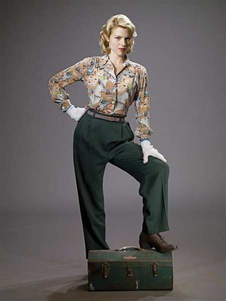 I WEAR YOUR GRANDDAD'S CLOTHES. I LOOK INCREDIBLE.