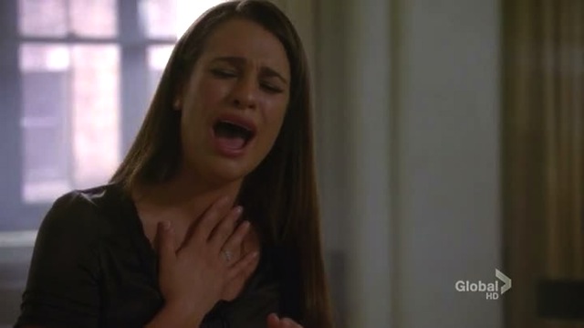 i'm the one whhhoooo wannttts to loveeee you throwing a junior mintttt in my moutthhhh!!!!