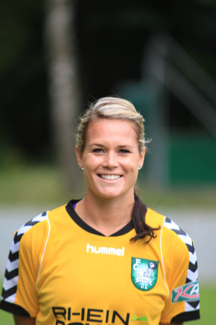 Ashlyn_Harris