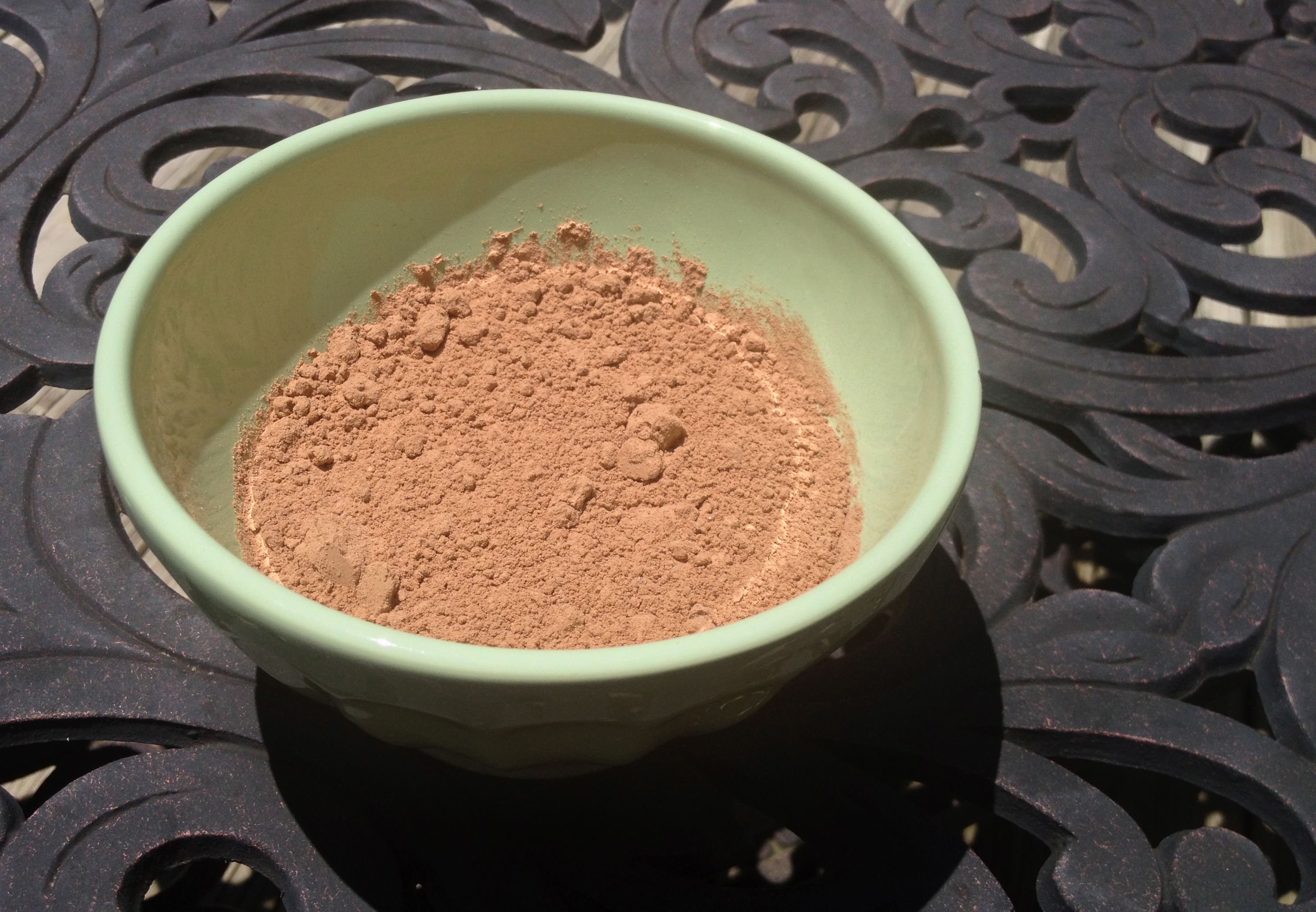 DIY Beauty Bar: Dry Shampoo For Everyone