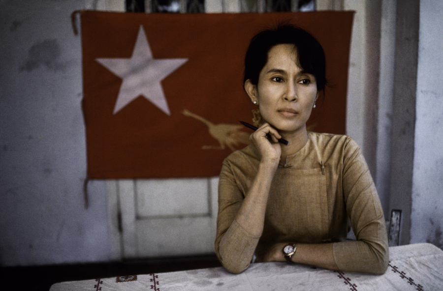 Daw Aung San Suu Kyi, photograph by steve mccurry, via