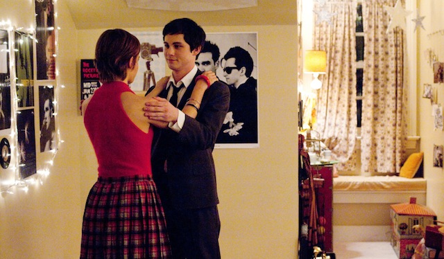 If participating in life involves embracing short-haired ladies, who am I to object? Via Summit Entertainment