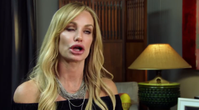 Yes, I screencapped this episode myself. Yes, Taylor often looks like a drunk Pokemon.