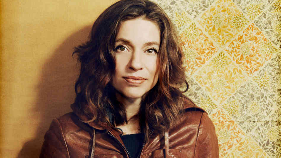 Make Them Apologize: Ani DiFranco Says Sorry For Plantation Retreat But Many White Fans Still Won’t