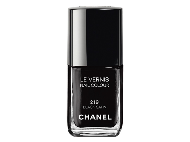These Black Nail Polishes