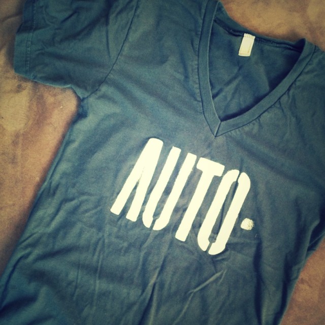 straddle this shirt