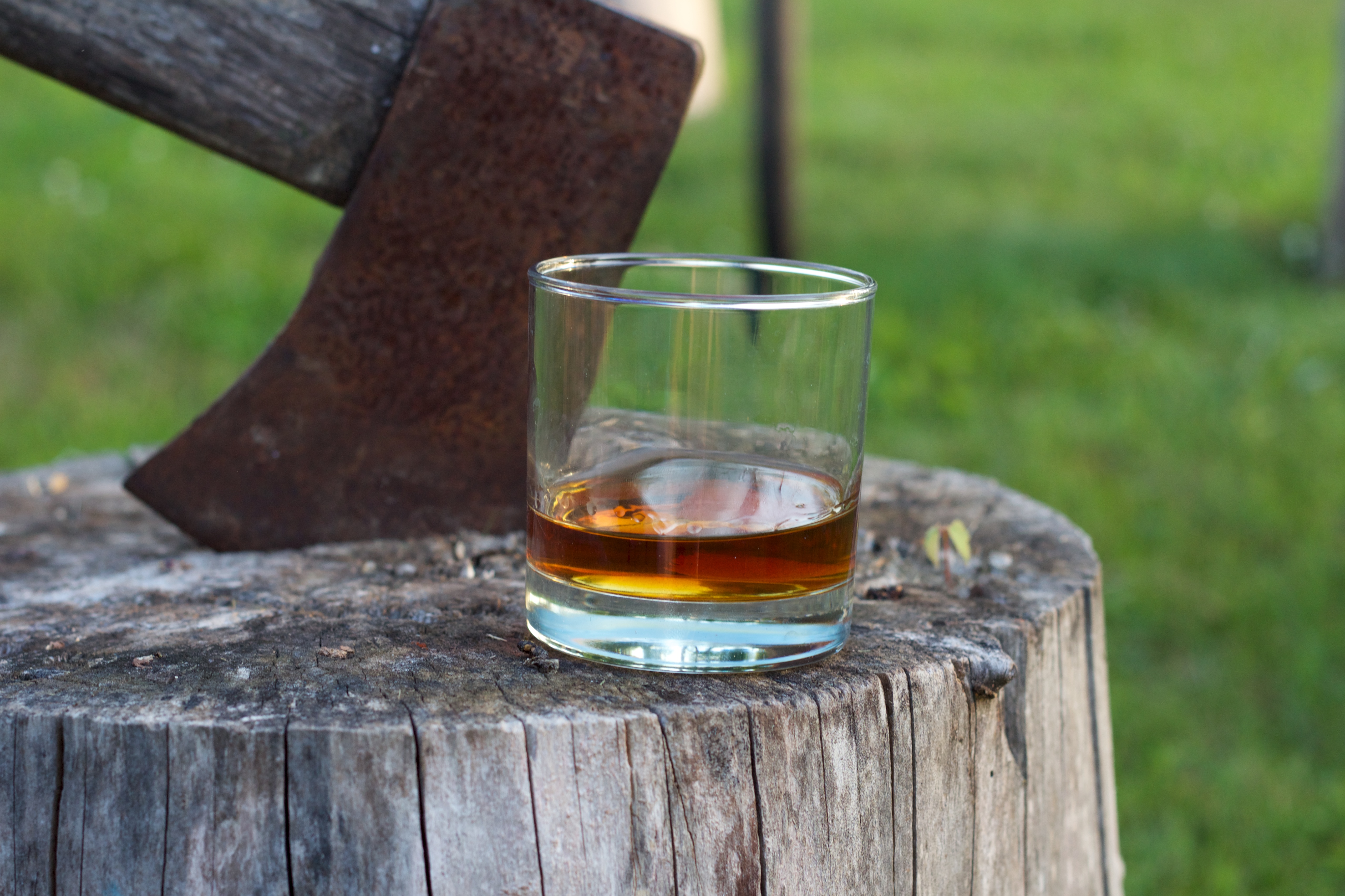 Liquor In The Barrel: A Barrel-Aged Manhattan