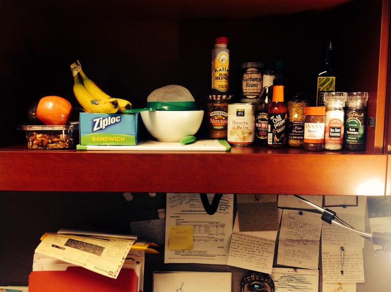 Stop Spending All The Money On Gross Lunches and Eat Like A Queen at Work