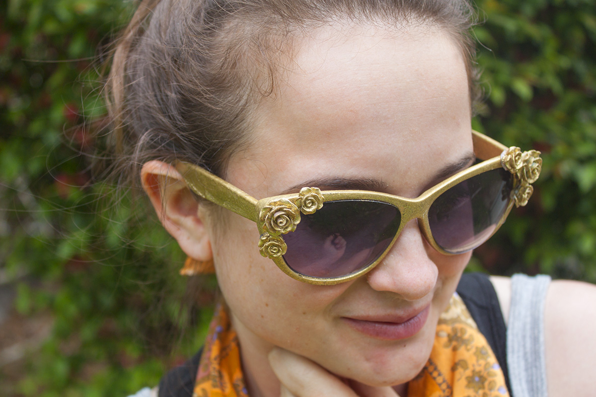 Make a Thing: DIY Sparkly Flower Sunglasses Because You’re Fancy