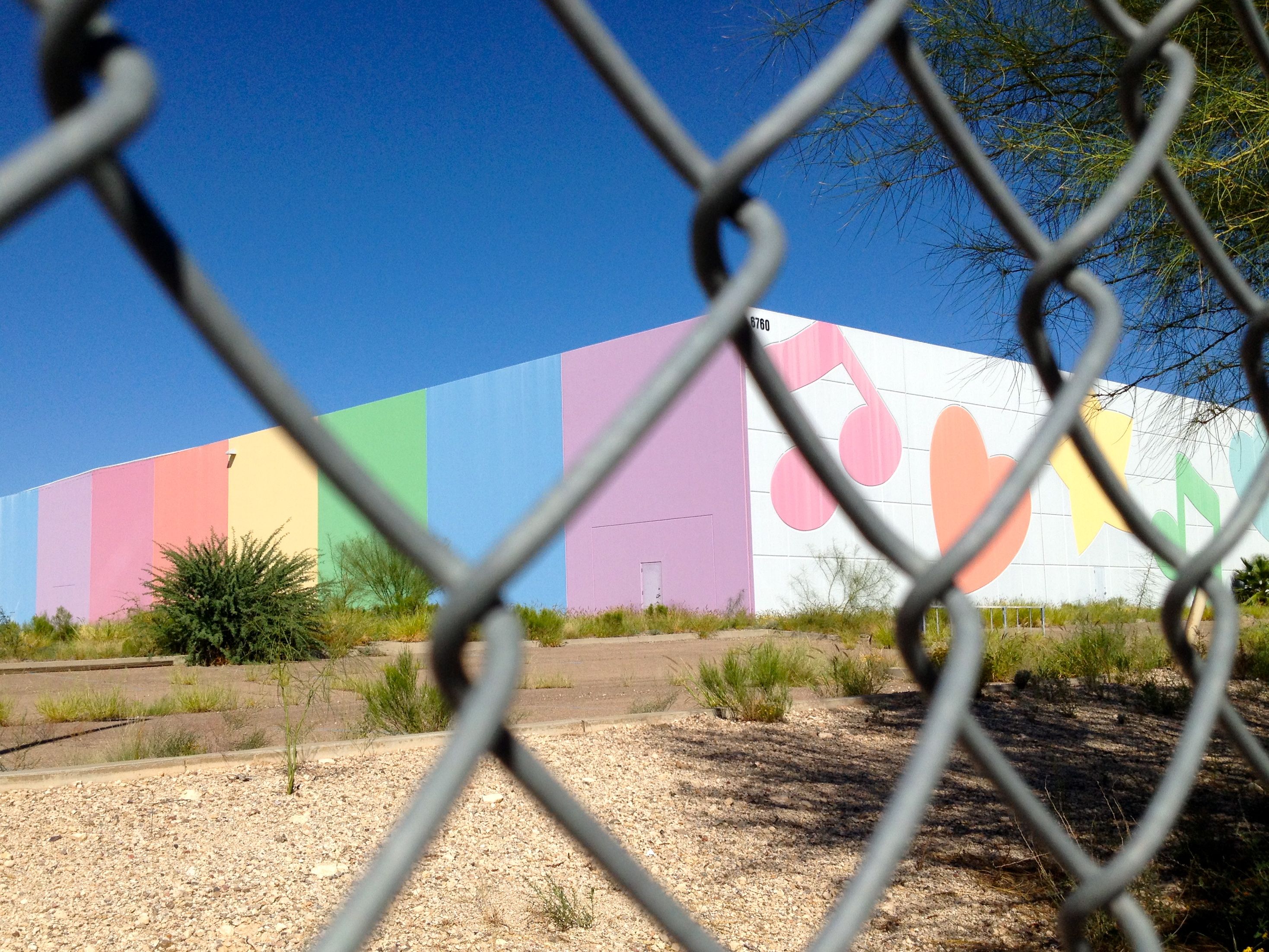 5 Weirdo Things I Saw While Driving Across America