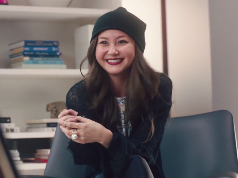 Brittani’s Video Party: Marcel the Shell is Seriously Distracted by Faking It