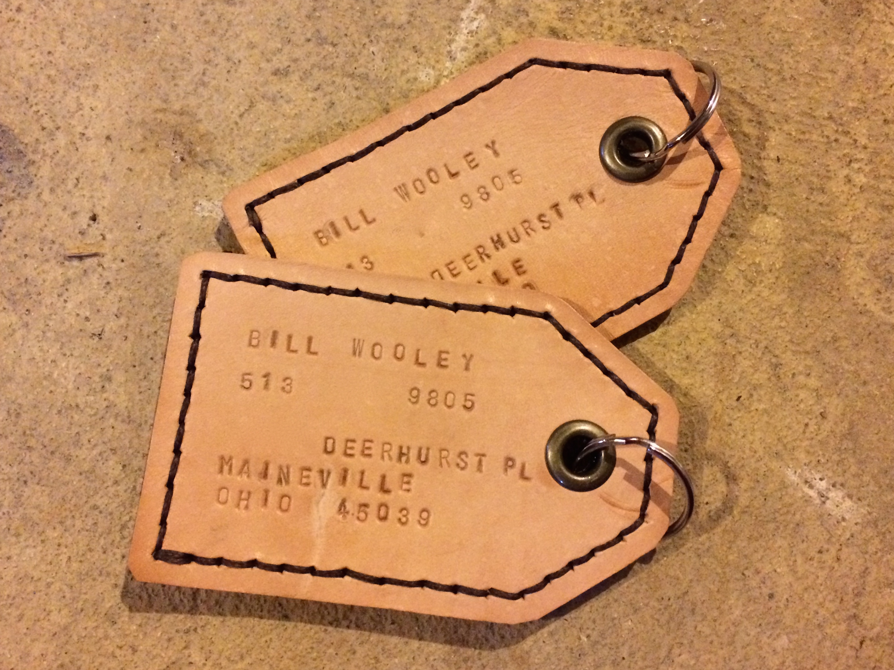 Homespun Love: Leatherwork Some Handsome Luggage Tags