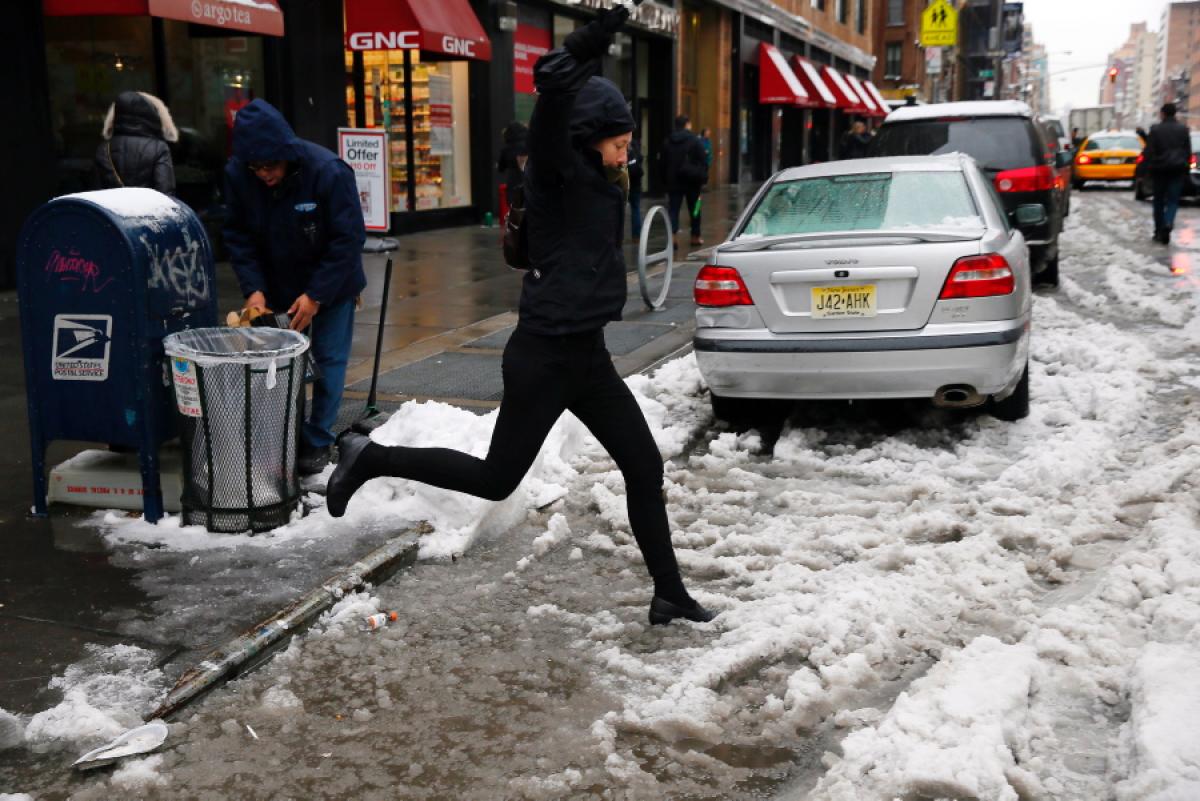 5 Shoes For Braving This Disgusting Winter Slush Situation
