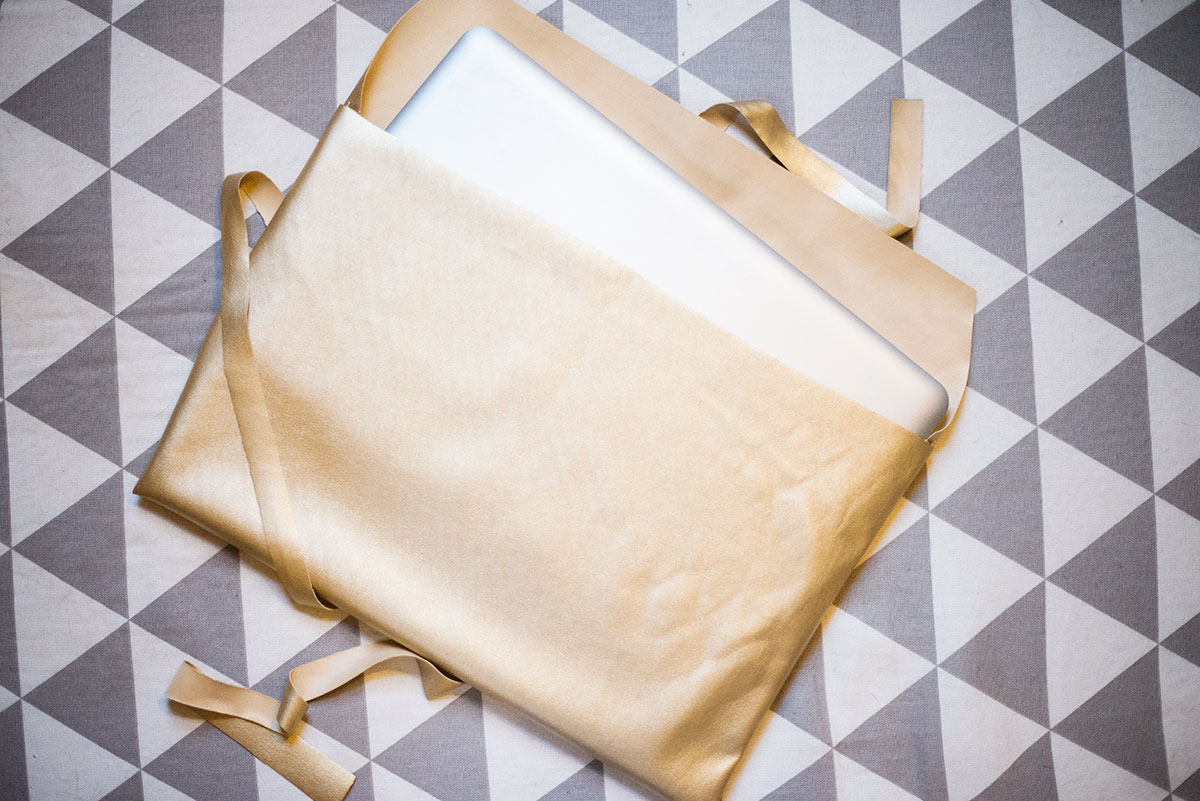 Homesteady: Metallic Leather Laptop Sleeve (Two Ways)
